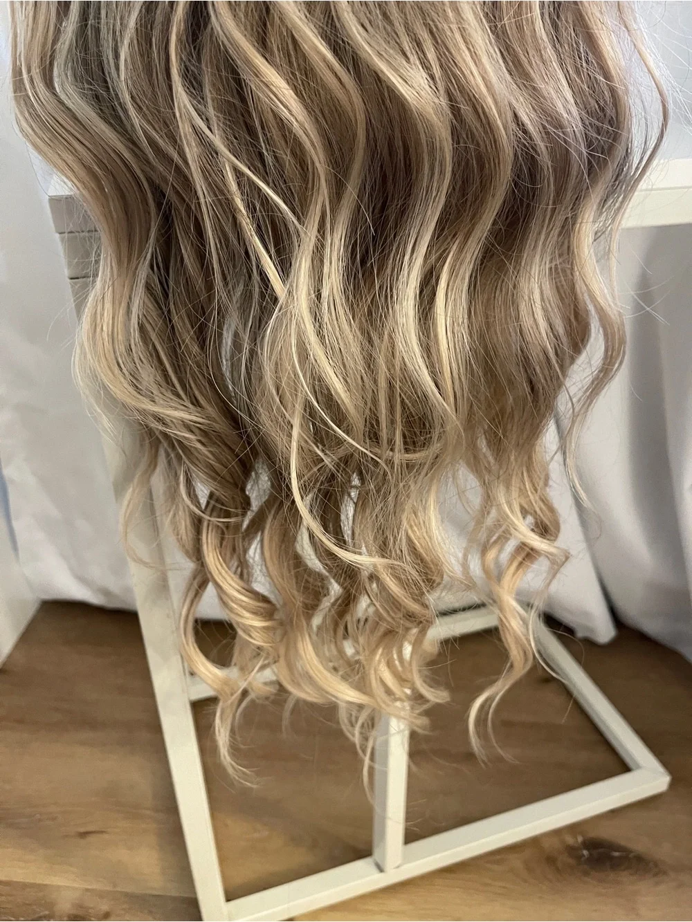 Long Wavy Blonde Balayage Wig - Natural Blonde- 30
